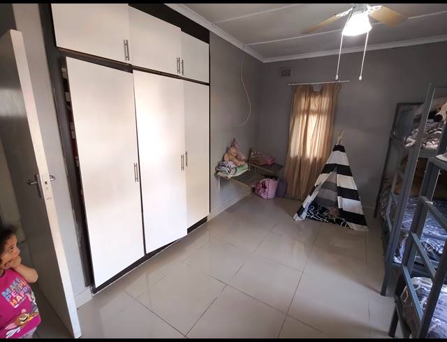 3 BEDROOM HOUSE FOR SALE IN ASHLEY